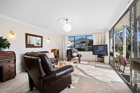 Photo of property in 2a Kauri Street, Merrilands, New Plymouth, 4312