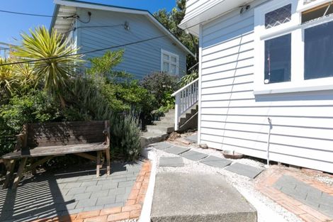 Photo of property in 57 Mantell Street, Seatoun, Wellington, 6022