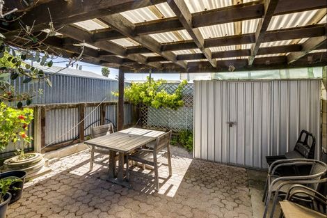Photo of property in 38 Glamorgan Avenue, Tamatea, Napier, 4112