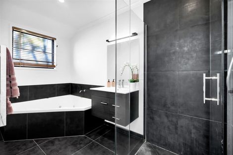 Photo of property in 12 Jersey Place, Bell Block, New Plymouth, 4312