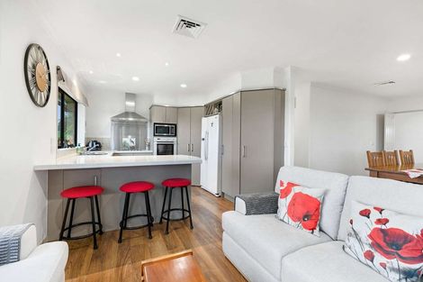 Photo of property in 9 Devoy Drive, Owhata, Rotorua, 3010