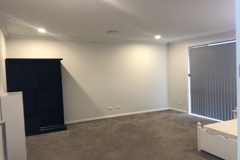 Photo of property in 4 Colliston Rise, Pinehill, Auckland, 0632