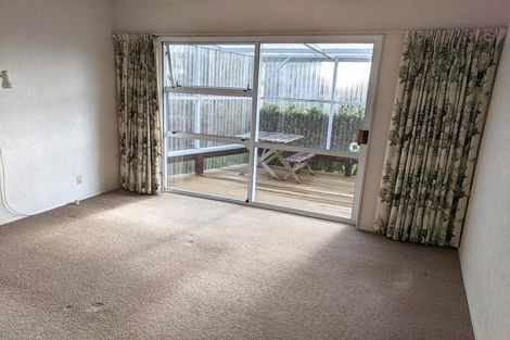 Photo of property in 18 Cromdale Avenue, Highland Park, Auckland, 2010