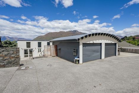 Photo of property in 3a Strawberry Lane, Fernhill, Queenstown, 9300