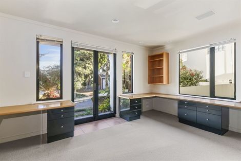Photo of property in 16 Mayall Avenue, Beach Haven, Auckland, 0626