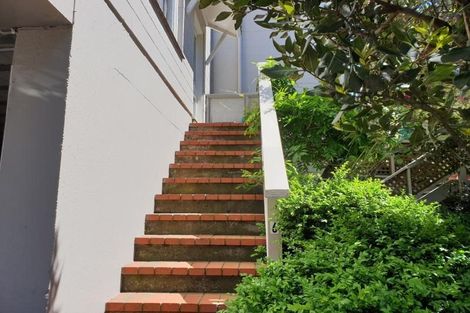 Photo of property in 6 Stowe Hill, Thorndon, Wellington, 6011