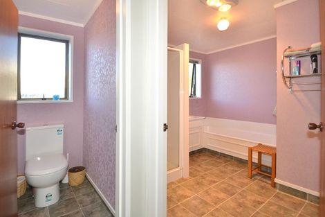 Photo of property in 106a Easther Crescent, Kew, Dunedin, 9012