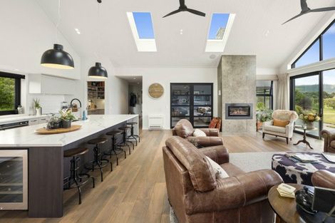 Photo of property in 32 Lacebark Drive, Kinloch, Taupo, 3377