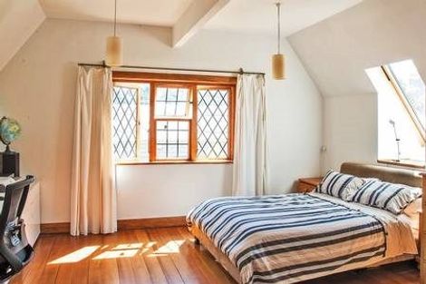 Photo of property in 10 Mersey Street, Island Bay, Wellington, 6023