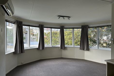 Photo of property in 5/15 Brougham Street, Mount Victoria, Wellington, 6011