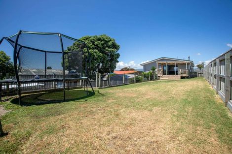 Photo of property in 35 Gawler Street, Te Horo Beach, Otaki, 5581