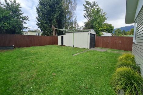 Photo of property in 98 Te Rangitautahanga Road, Turangi, 3334