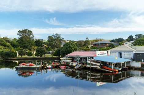 Photo of property in 1 Bath Street, Brighton, Dunedin, 9035