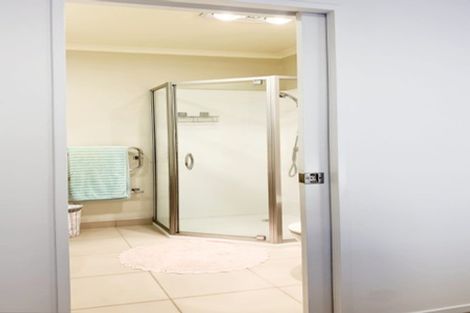 Photo of property in 49 The Track, Takanini, 2112