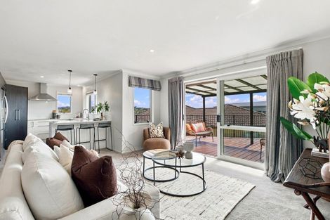 Photo of property in 3 Carex Close, Pyes Pa, Tauranga, 3112