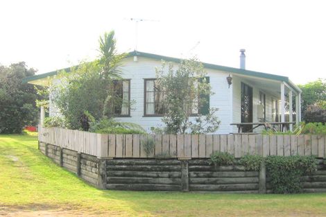 Photo of property in 105 Kotuku Street, Whangamata, 3620
