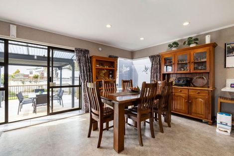 Photo of property in 43 Lansdowne Crescent, Glenview, Hamilton, 3206