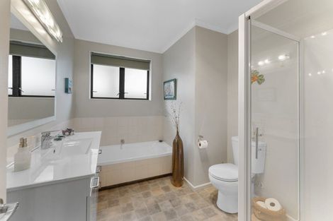 Photo of property in 5 Rongonui Street, Elderslea, Upper Hutt, 5018