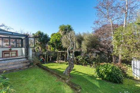 Photo of property in 16a White Swan Road, Mount Roskill, Auckland, 1041