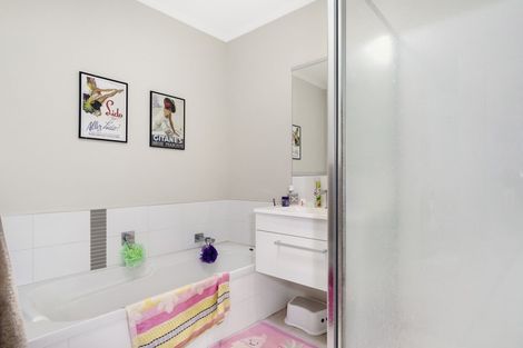 Photo of property in 5 Tory Way, Omokoroa, 3114