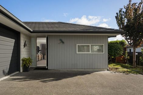 Photo of property in 1 Long Acre Close, Katikati, 3129