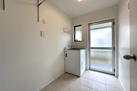 Photo of property in 146 Lynn Road, Bayview, Auckland, 0629