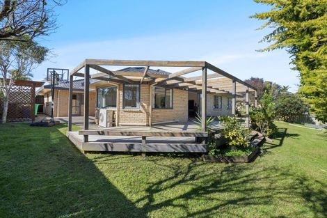 Photo of property in 18 Brittany Drive, Henderson, Auckland, 0612