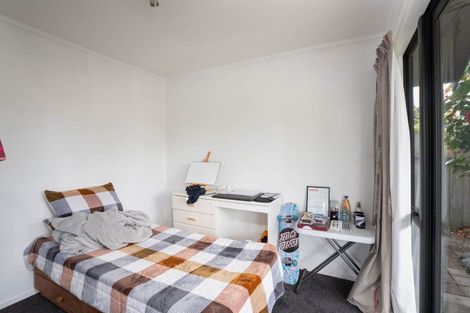 Photo of property in 2/1 Glengarry Place, Hilltop, Taupo, 3330