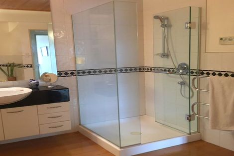 Photo of property in 2/145 Victoria Road, Devonport, Auckland, 0624