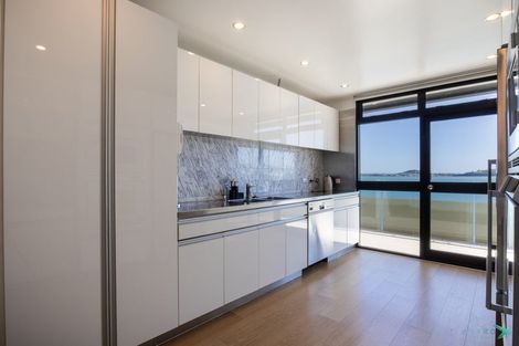 Photo of property in 4/137 Tamaki Drive, Mission Bay, Auckland, 1071