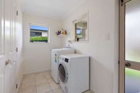 Photo of property in 130a Oceanbeach Road, Mount Maunganui, 3116