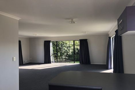 Photo of property in 8 Tiraumea Street, Palmerston North, 4410