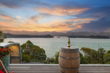 Photo of property in 48 Andersons Road, Charteris Bay, Lyttelton, 8971