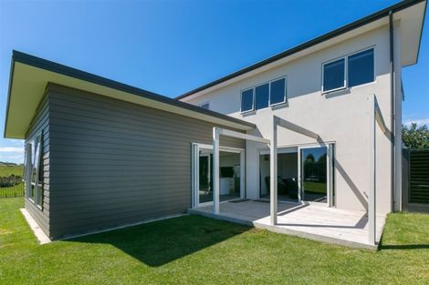 Photo of property in 5d Vardon Way, Waiwhakaiho, New Plymouth, 4312