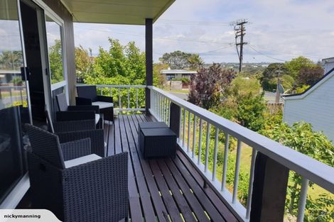 Photo of property in 1/2 Purchas Road, Hauraki, Auckland, 0622