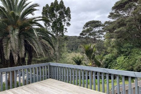 Photo of property in 148 Laingholm Drive, Laingholm, Auckland, 0604