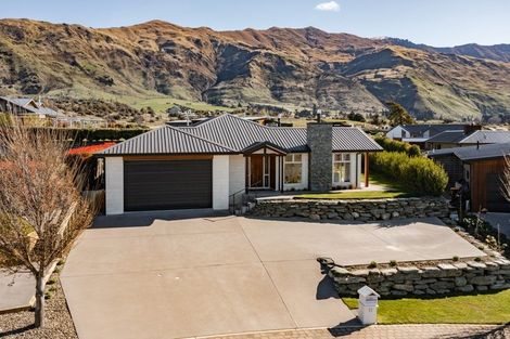 Photo of property in 22 Niger Street, Wanaka, 9305