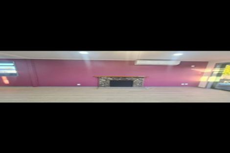 Photo of property in 10 Romney Place, Manurewa, Auckland, 2102