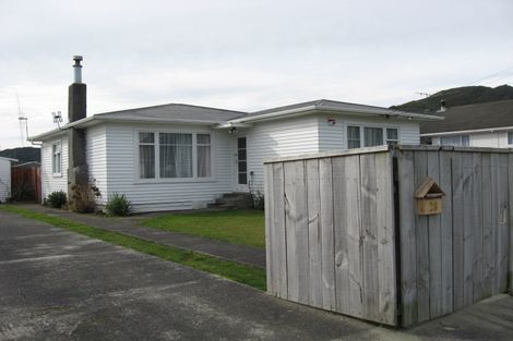 Photo of property in 28 Russell Road, Wainuiomata, Lower Hutt, 5014