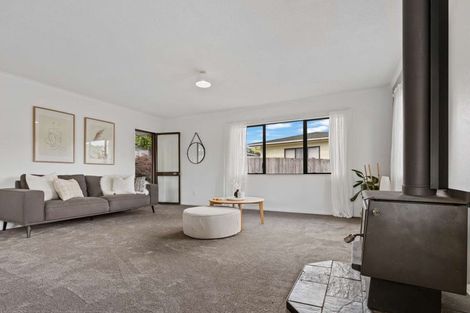 Photo of property in 25 Blomfield Street, Pukehangi, Rotorua, 3015