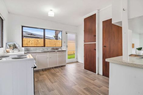 Photo of property in 2/32 Domain Street, Waiuku, 2123