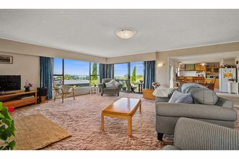 Photo of property in 24 Widmore Drive, Massey, Auckland, 0614