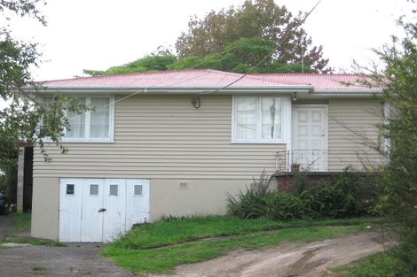 Photo of property in 17 Sheehan Road, Te Atatu South, Auckland, 0610