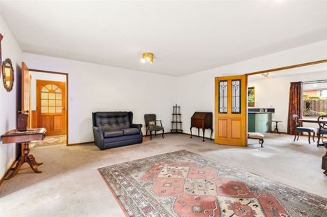 Photo of property in 100 Regency Crescent, Redwood, Christchurch, 8051