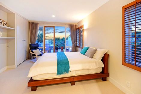 Photo of property in 2/13 Castor Bay Road, Castor Bay, Auckland, 0620