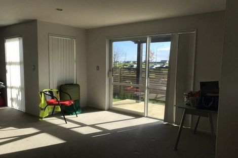 Photo of property in 205 Porchester Road, Takanini, 2112