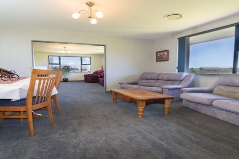 Photo of property in 3 Lakeview Drive, Foxton Beach, Foxton, 4815