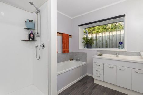 Photo of property in 27 Takapu Street, Matua, Tauranga, 3110