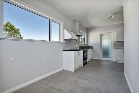 Photo of property in 28 Cornwall Street, Eltham, 4322