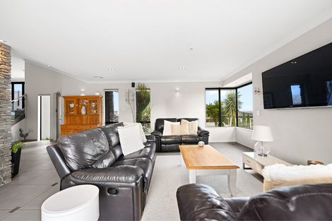 Photo of property in 21 Raddington Way, Huntington, Hamilton, 3210